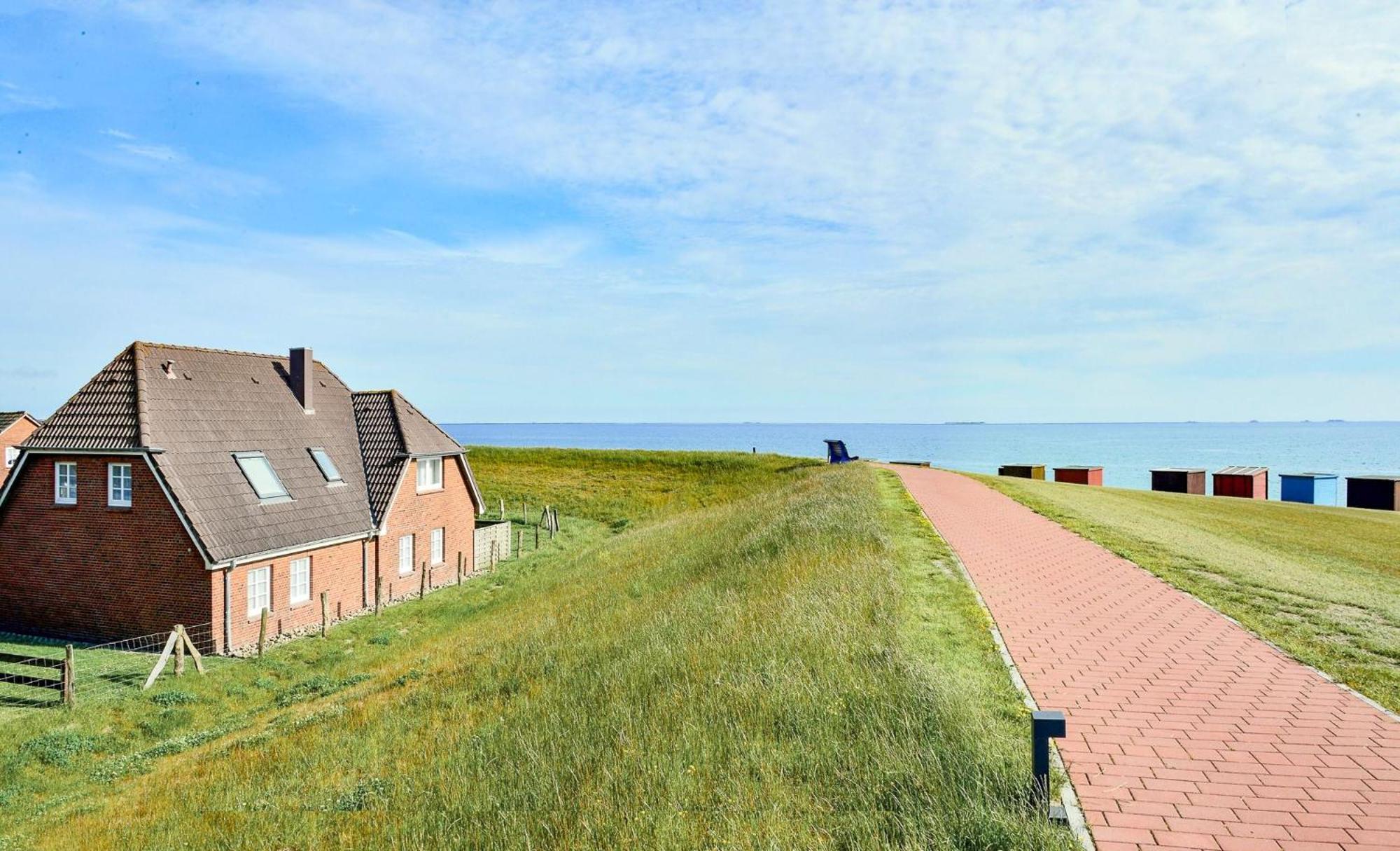 Direkt Am Deich - Ferienwohnung Amrum Im Gaestehaus Am Badedeich Dagebuell Exterior photo